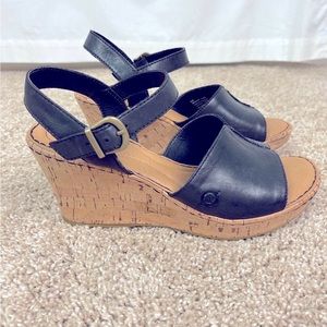 Born Agnio wedge sandal in black leather